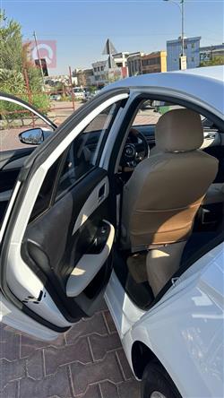 MG 5